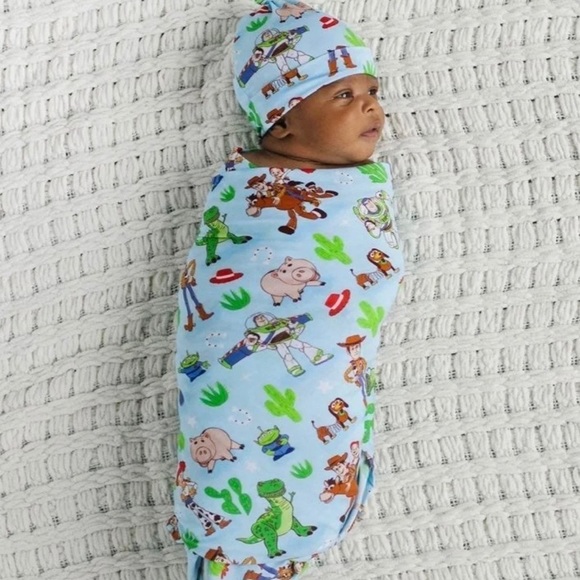 💥SOLD💥🧸NIB LS Toy Story Swaddle Set🧸 - Picture 3 of 4